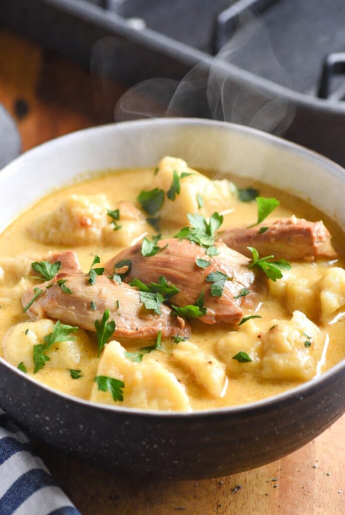 Slow Cooker Chicken and Dumplings