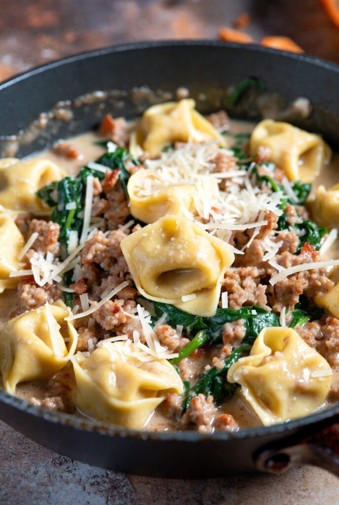 Sausage and Spinach Tortellini Skillet